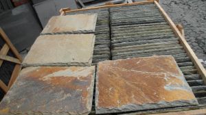 China rustic slate rectangle roofing tiles  high quality and split surface finishing natural rusty color slate stone roof tile edging